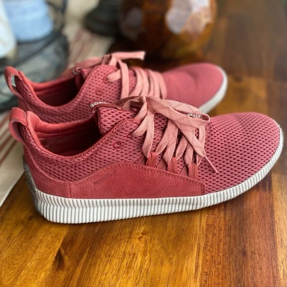 Sorel Out N About Waterproof Lace Up Sneaker - Picture 3 of 6